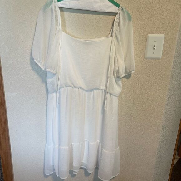 Tacera- White Tiered Dress, Size Large - Picture 3 of 11